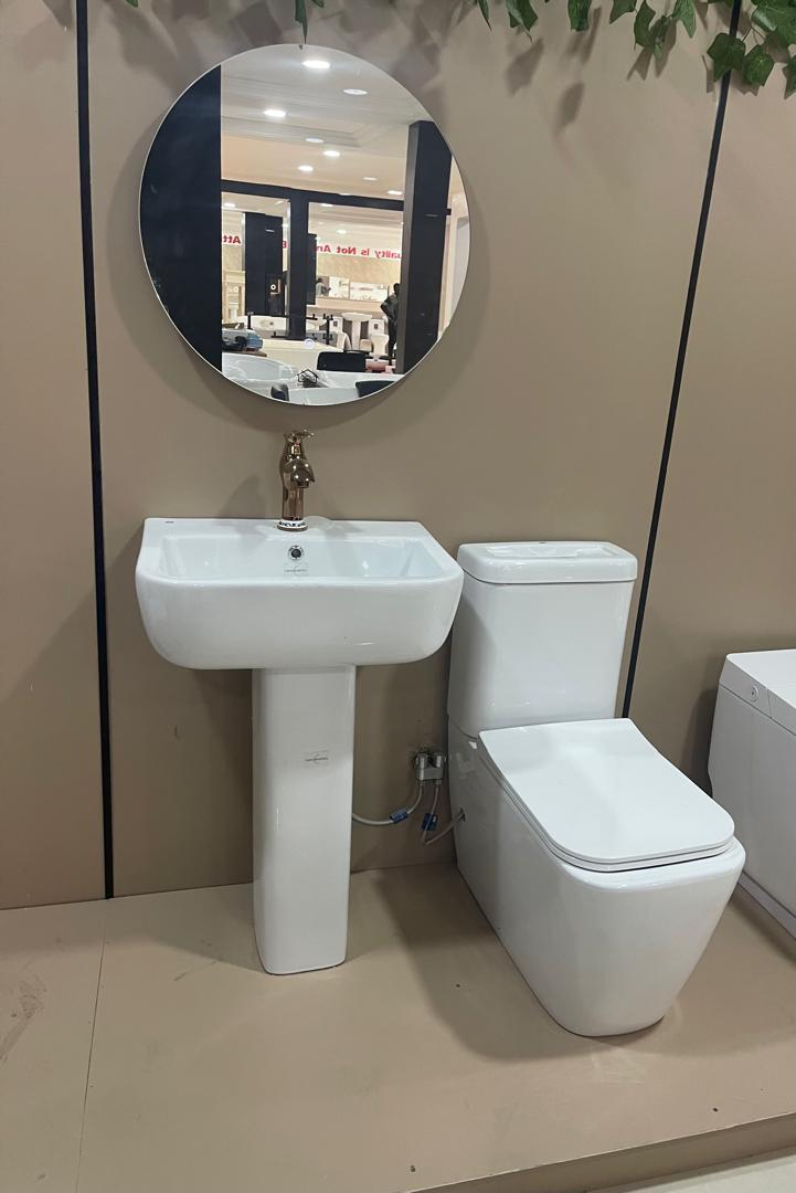 Contemporary Luxury Water Closet & Basin Combo