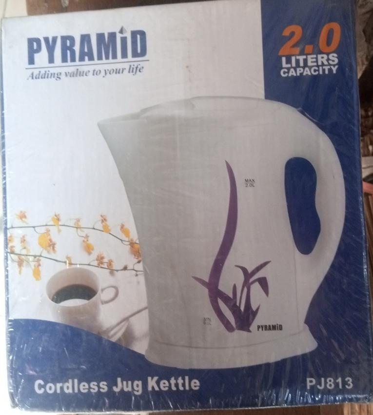 Pyramid PJ813 Cordless Jug Kettle